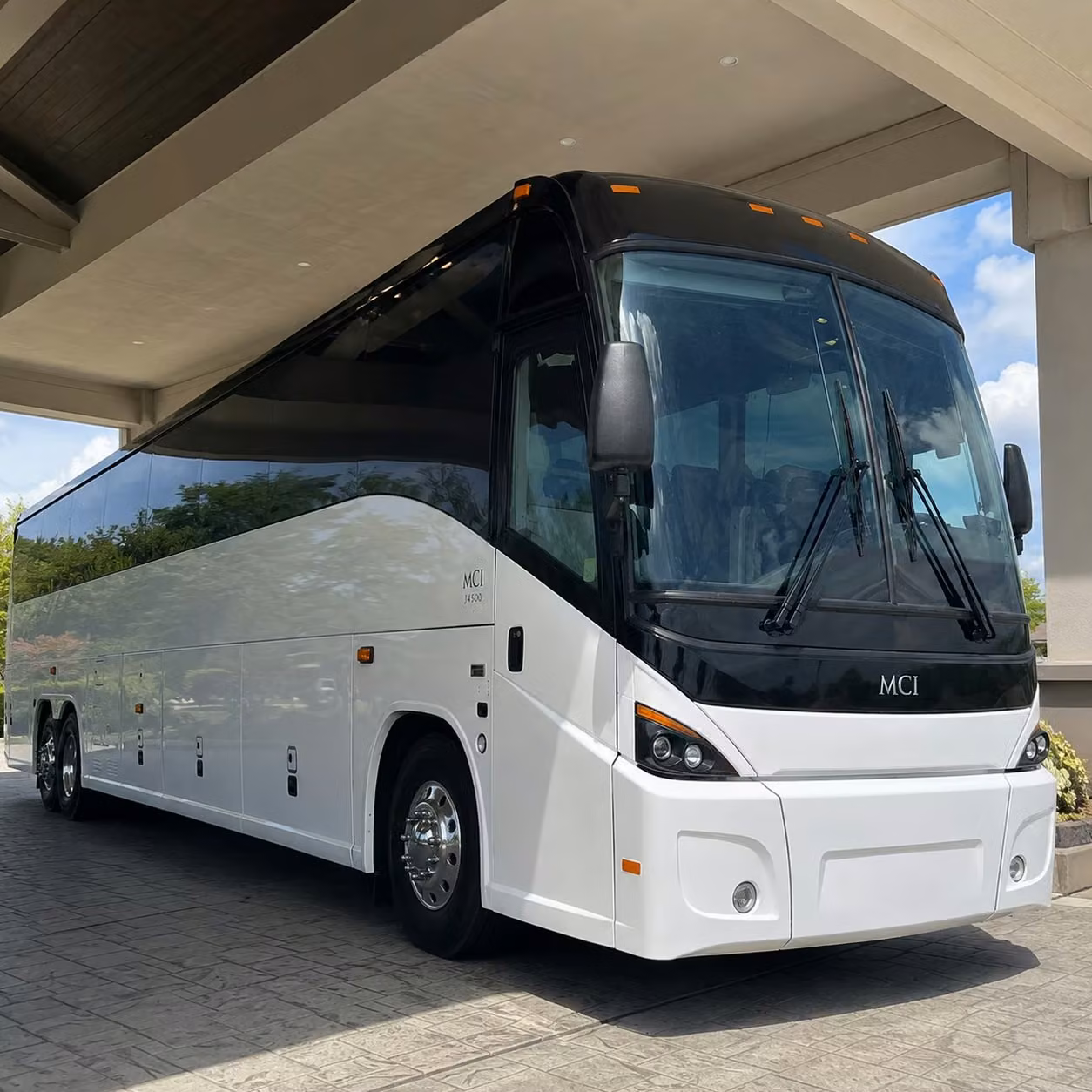 shuttle your team between chandler s business parks and remote parking lots